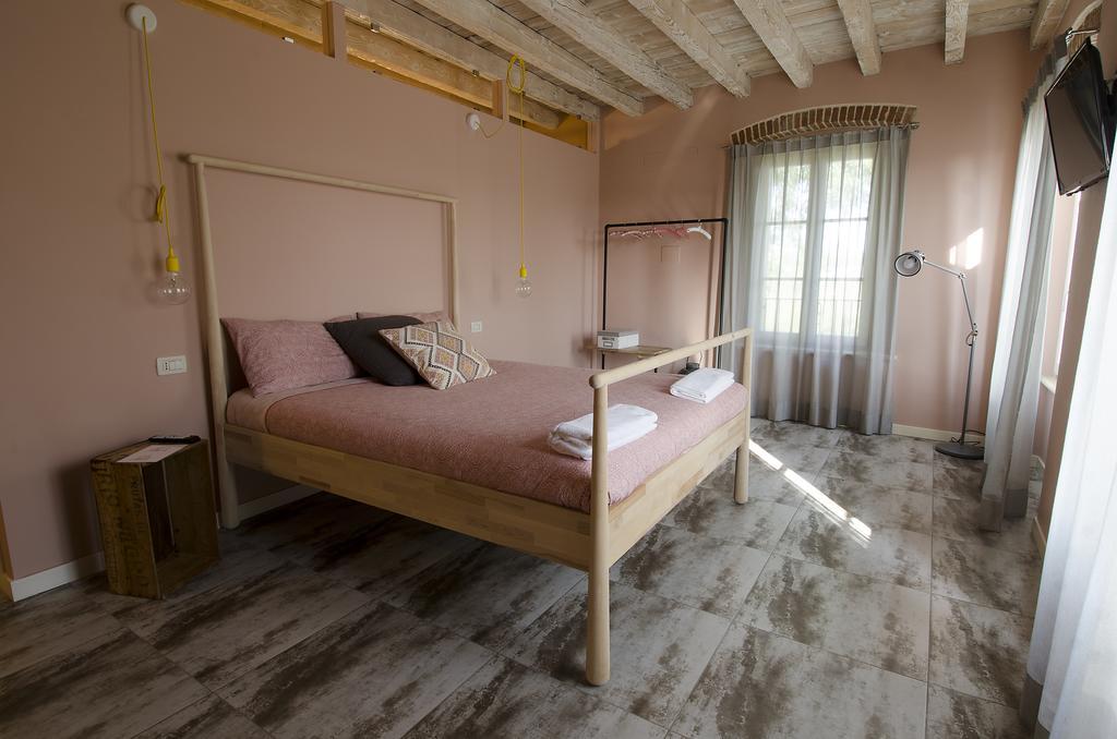 La Piana Bed & Breakfast มอนซามบาโน ภายนอก รูปภาพ